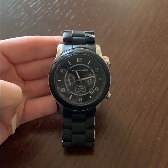 AUTHENTIC Michael Kors Watch - Picture 1 of 3